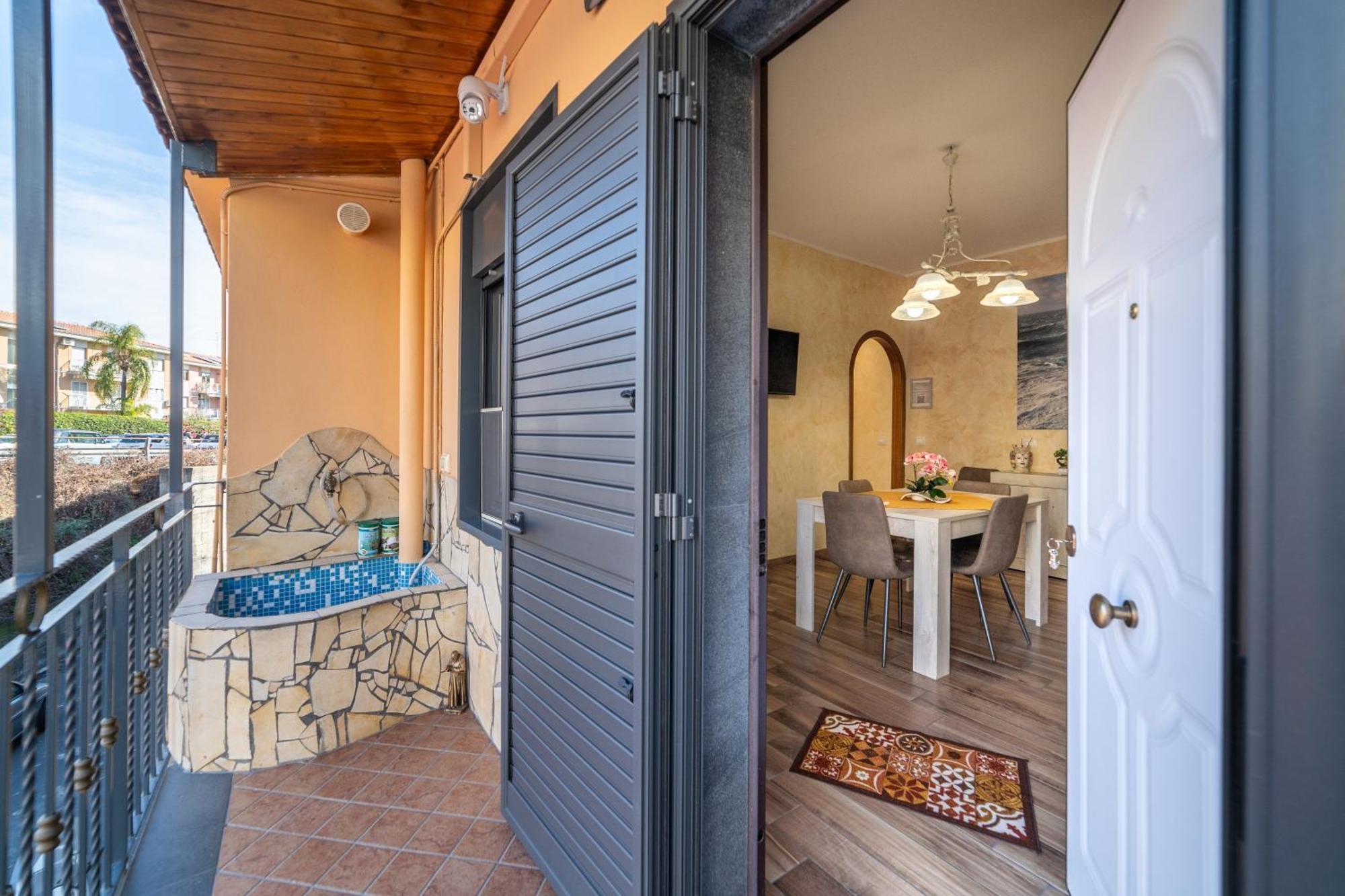 Casa La Scivola Apartment Catania Exterior photo